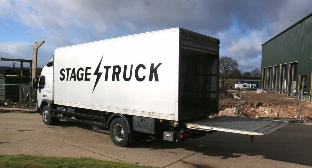 Stagetruck 18 tonne box with tail lift